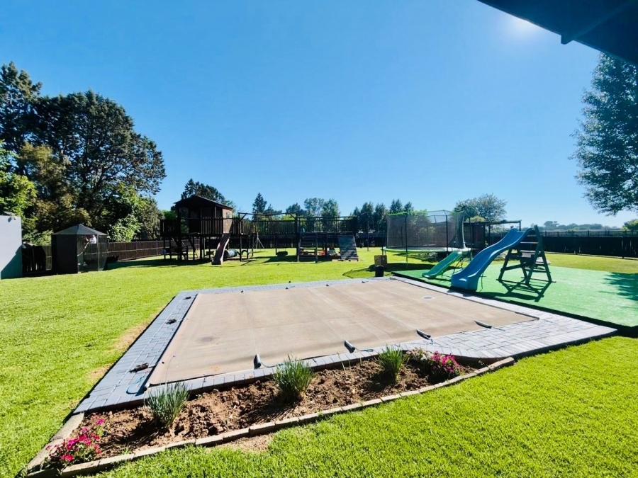 4 Bedroom Property for Sale in Roodewal Free State